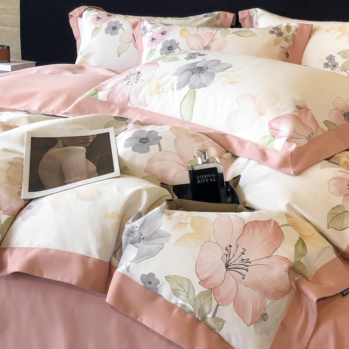 91家纺网 家纺一手货源 找家纺 薏思家纺 2025新款全棉斜纹加厚数码印花-宽边磨毛系列 暖樱粉