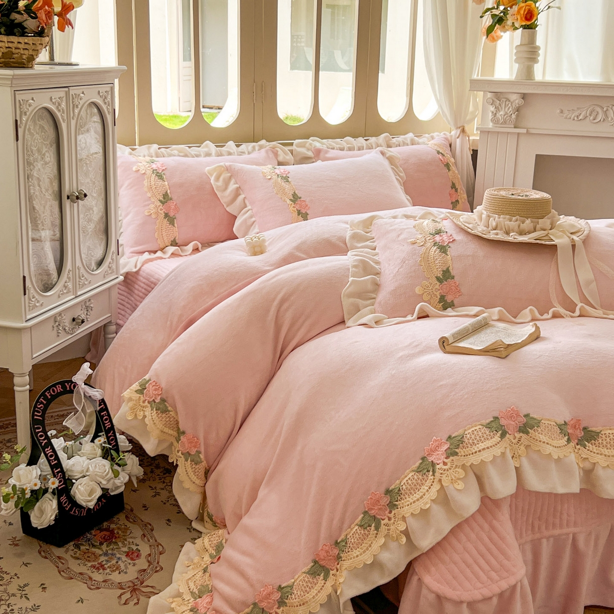 91家纺网 家纺一手货源 找家纺 （总）富米莱（原臻工厂） 2025新款热款高克重牛奶绒韩版公主风花边床盖床单四件套-泡芙