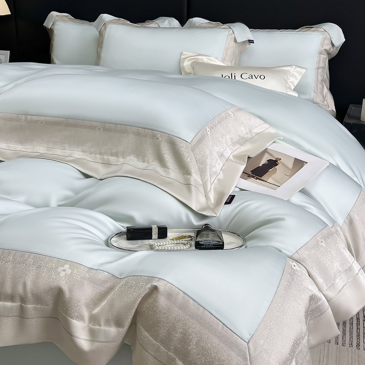 91家纺网 家纺一手货源 找家纺 2025轻奢风A类贡缎长绒棉四件套纯棉全棉重工刺绣被套床单高端拼接床上用品 馥雅-布鲁蓝