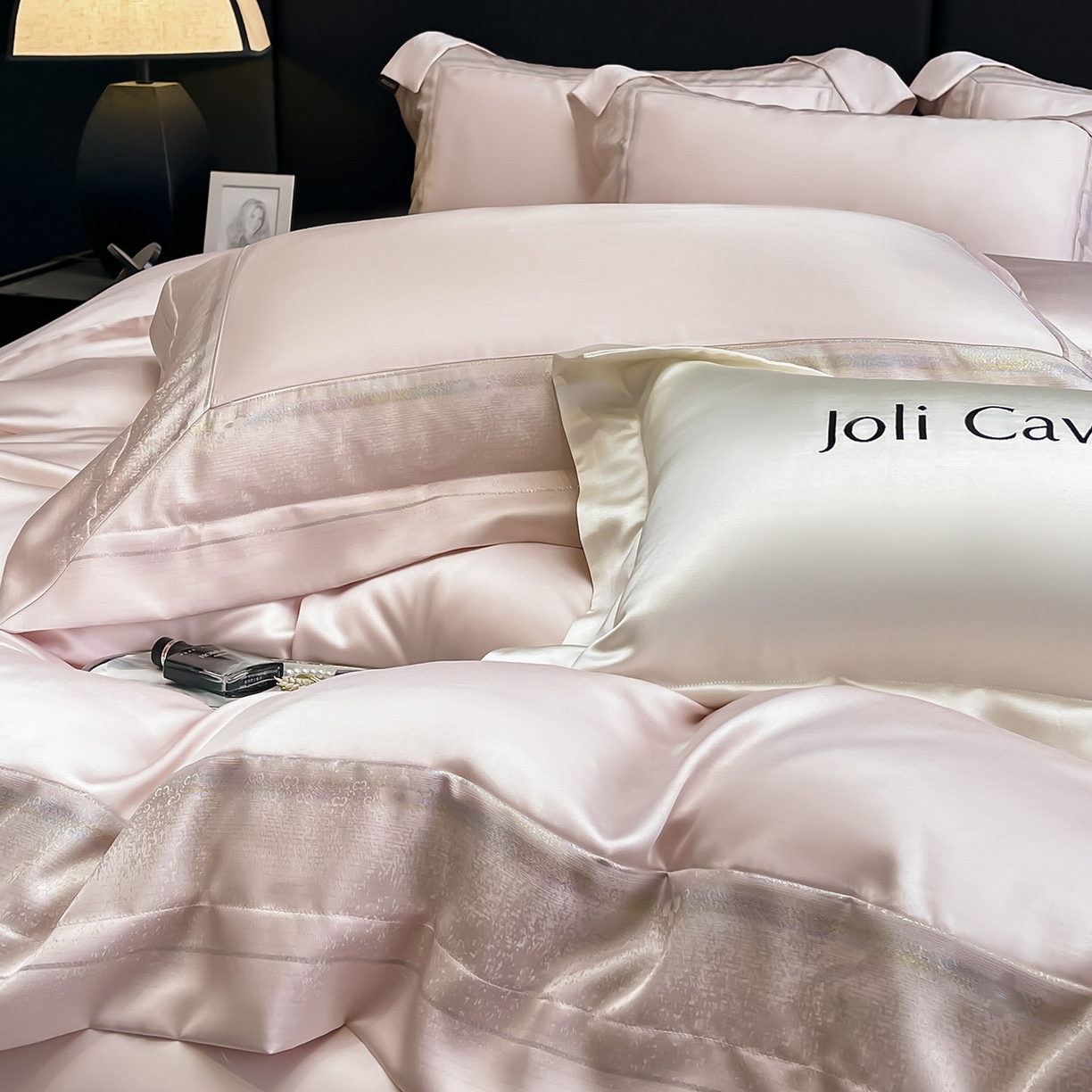 91家纺网 家纺一手货源 找家纺 （总）2025轻奢风A类贡缎长绒棉四件套纯棉全棉重工刺绣被套床单高端拼接床上用品