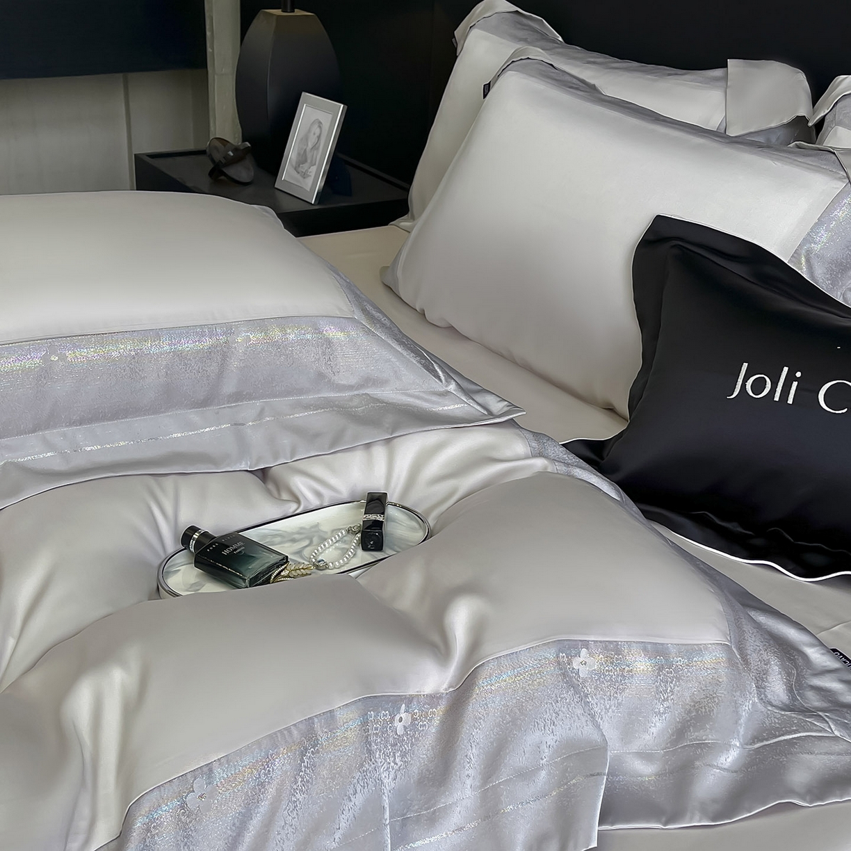 91家纺网 家纺一手货源 找家纺  2025轻奢风A类贡缎长绒棉四件套纯棉全棉重工刺绣被套床单高端拼接床上用品 馥雅-杏子灰