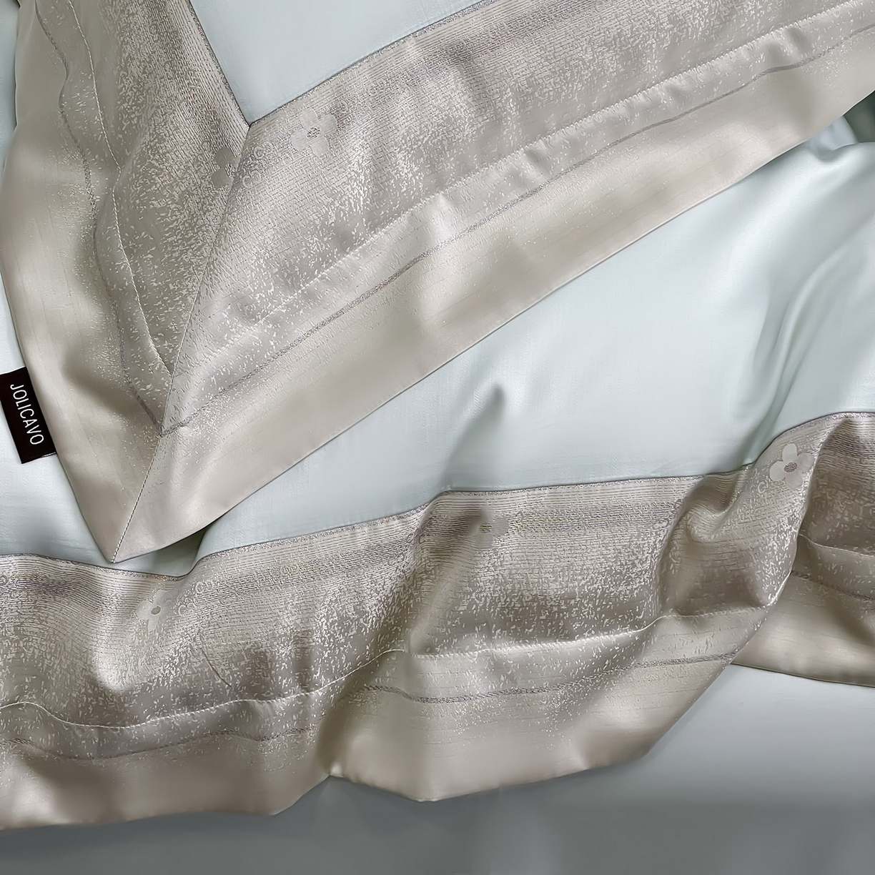 91家纺网 家纺一手货源 找家纺  2025轻奢风A类贡缎长绒棉四件套纯棉全棉重工刺绣被套床单高端拼接床上用品 馥雅-布鲁蓝