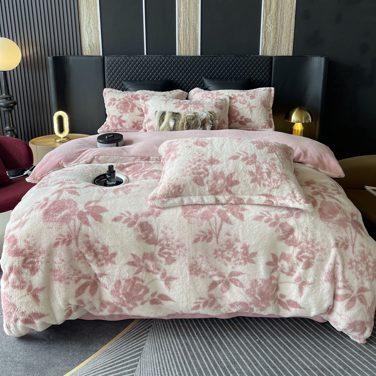 91家纺网 家纺一手货源 找家纺 （总）奈萝家纺 2025新款秋冬加厚皮草级兔绒牛奶绒四件套