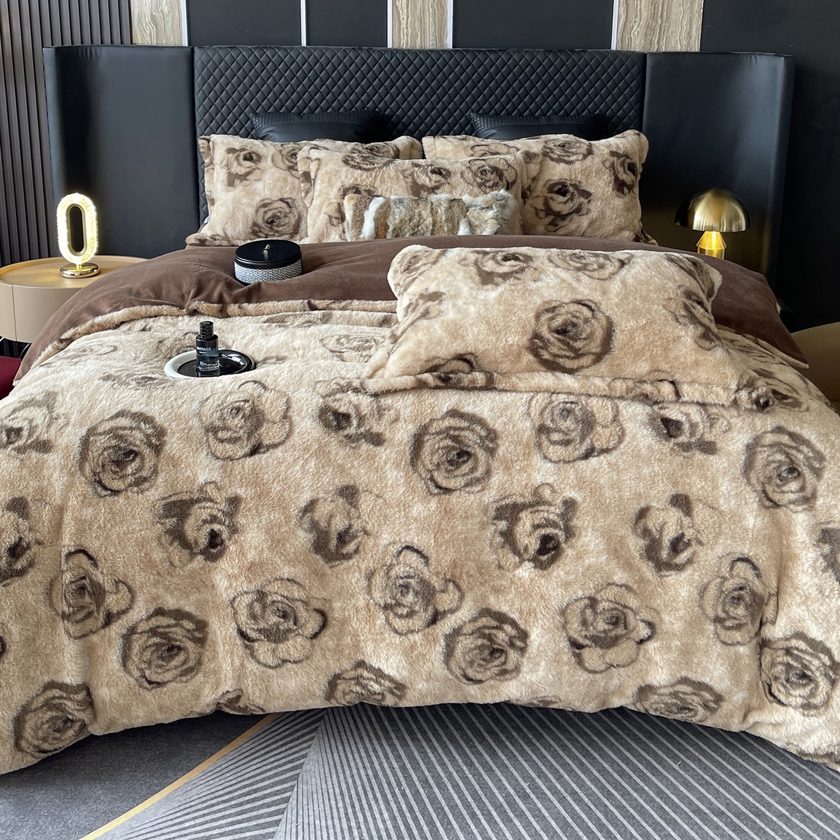 91家纺网 家纺一手货源 找家纺 奈萝家纺 2025新款秋冬加厚皮草级兔绒牛奶绒四件套 玫瑰