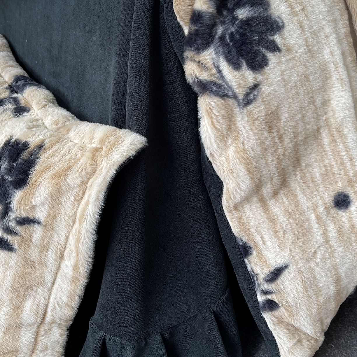 91家纺网 家纺一手货源 找家纺 奈萝家纺 2025新款秋冬加厚皮草级兔绒牛奶绒四件套 沐瑶