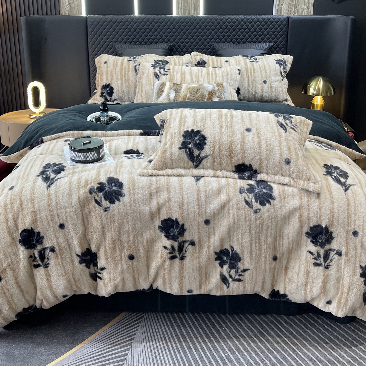 91家纺网 家纺一手货源 找家纺 奈萝家纺 2025新款秋冬加厚皮草级兔绒牛奶绒四件套 沐瑶