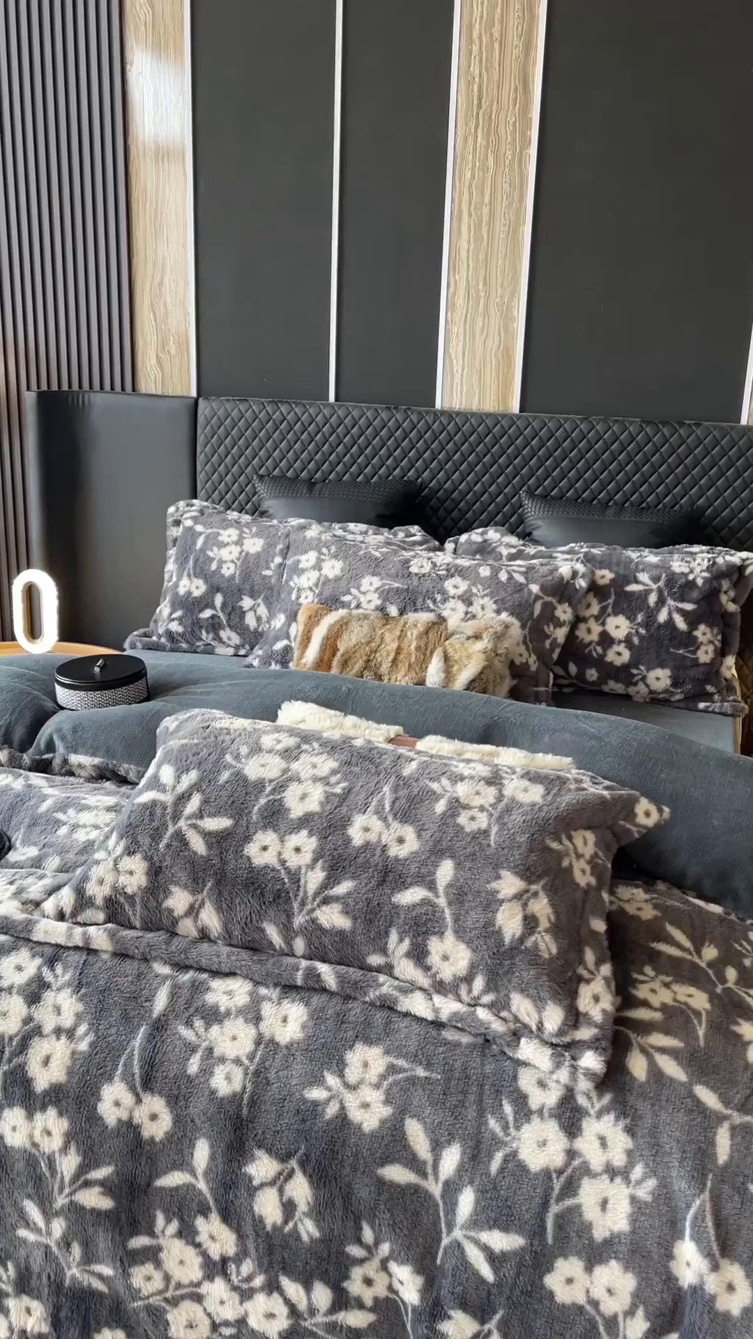 91家纺网 家纺一手货源 找家纺 奈萝家纺 2025新款秋冬加厚皮草级兔绒牛奶绒四件套 菲比