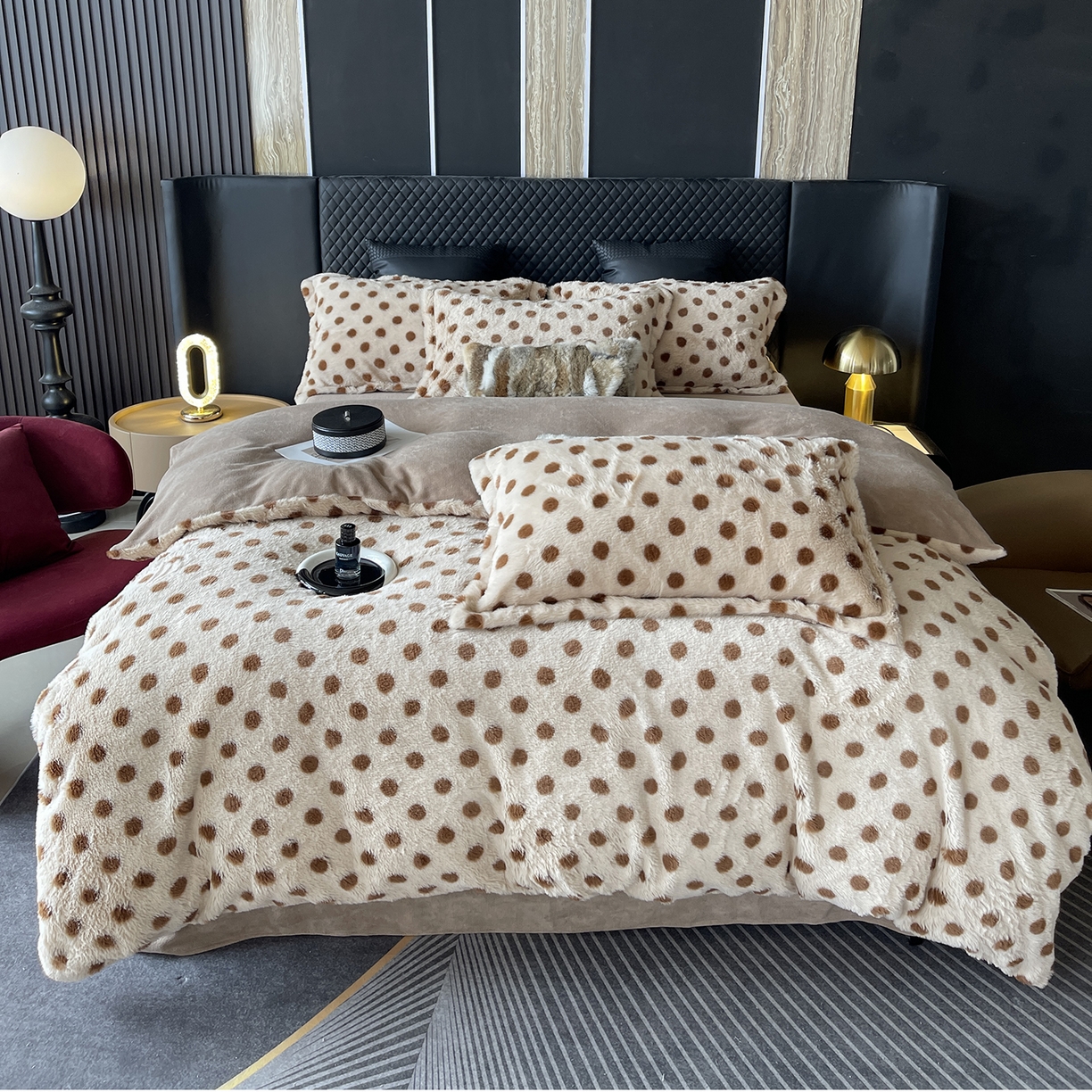 91家纺网 家纺一手货源 找家纺 奈萝家纺 2025新款秋冬加厚皮草级兔绒牛奶绒四件套 圆点咖