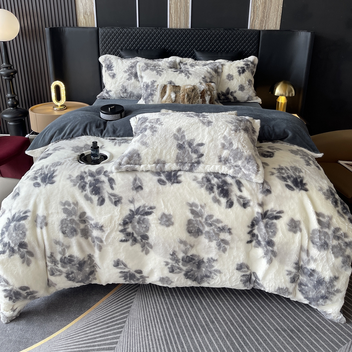 91家纺网 家纺一手货源 找家纺 奈萝家纺 2025新款秋冬加厚皮草级兔绒牛奶绒四件套 罗杰