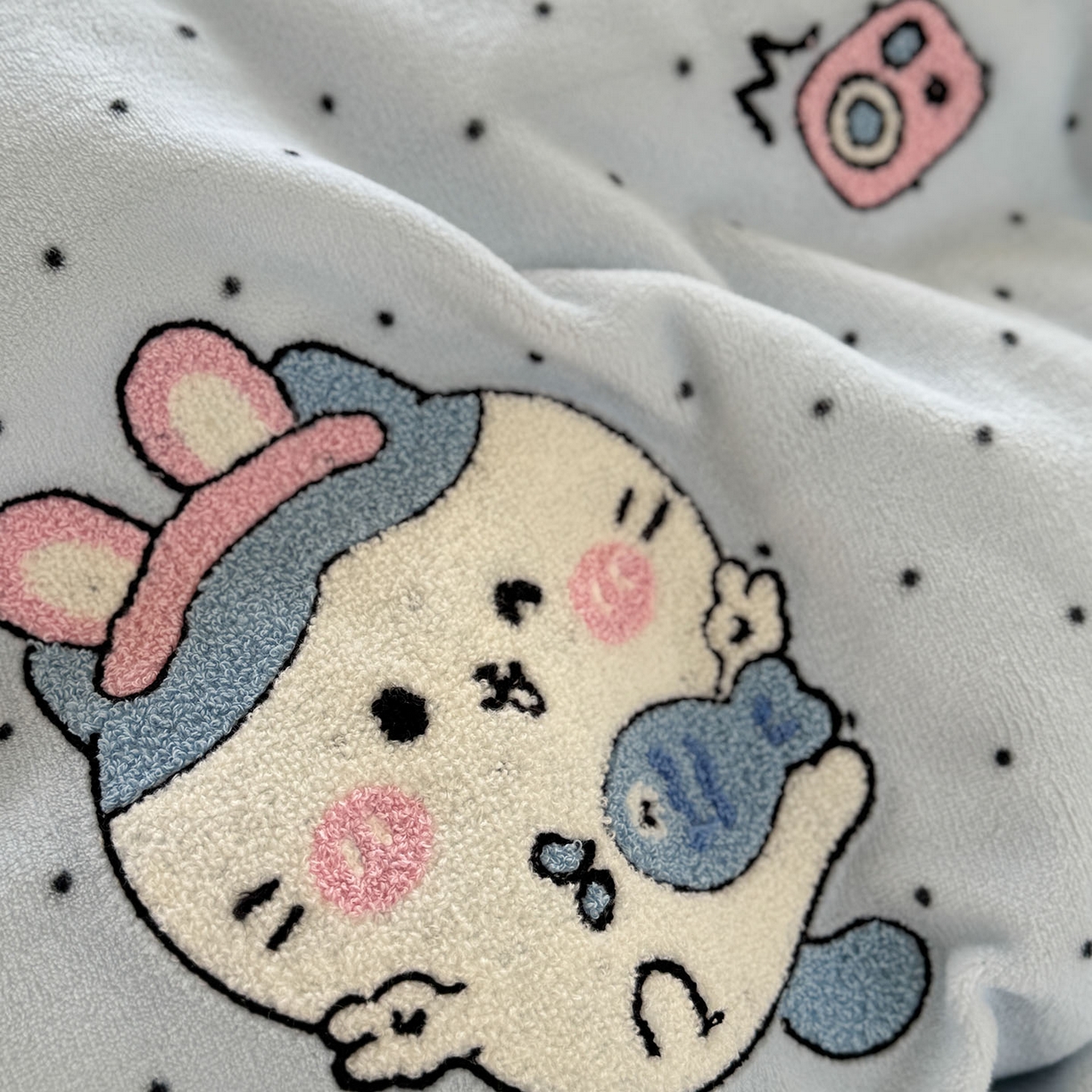 91家纺网 家纺一手货源 找家纺 （总）柚子YOUTH 2025新款加厚牛奶绒卡通毛巾绣四件套-卡通三小只