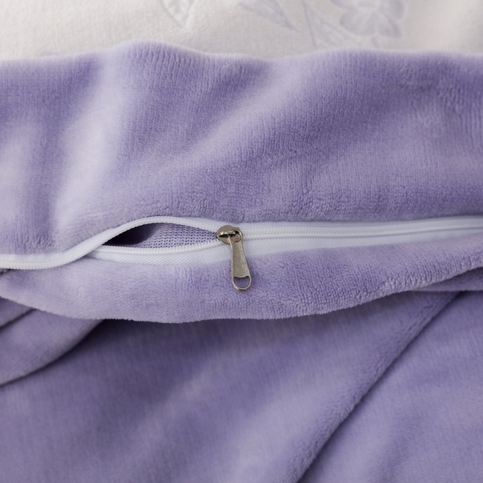 91家纺网 家纺一手货源 找家纺 三悦四季 2025新款冬季雕花牛奶绒加厚保暖四件套复古风轻奢烂花床单被套床上用品 秋雨花恋--紫