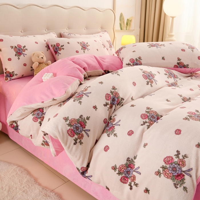 91家纺网 家纺一手货源 找家纺 （总）三悦四季 2025新款A类牛奶绒印花四件套