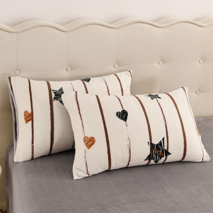 91家纺网 家纺一手货源 找家纺 三悦四季 2025新款A类牛奶绒印花四件套 星条漫旅