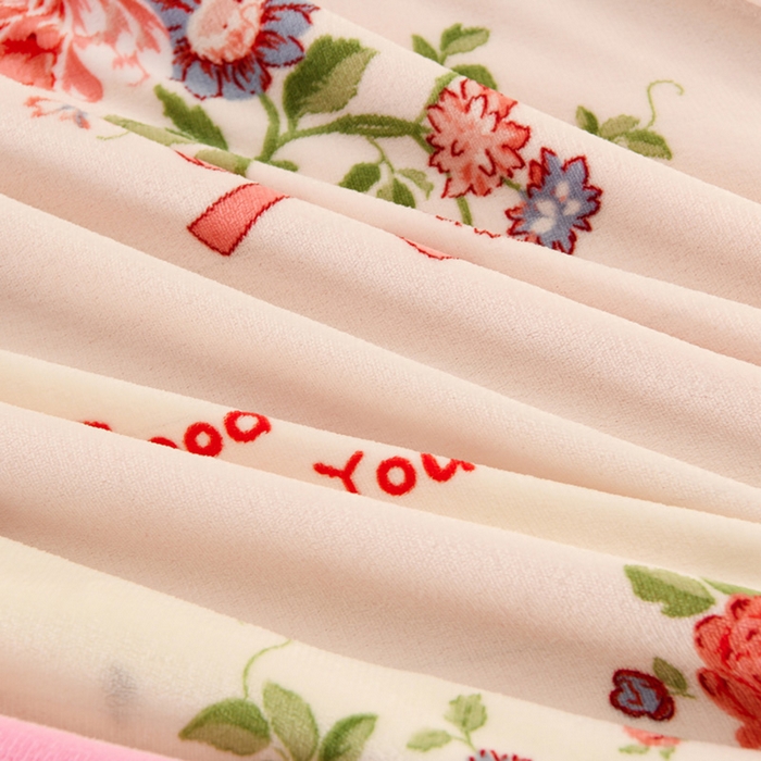 91家纺网 家纺一手货源 找家纺 三悦四季 2025新款A类牛奶绒印花四件套 花伴幸运