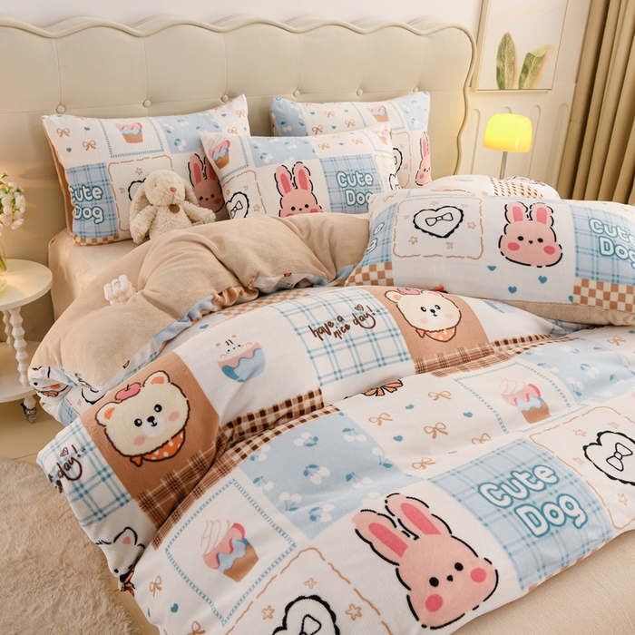 91家纺网 家纺一手货源 找家纺 三悦四季 2025新款A类牛奶绒印花四件套 萌宠小窝