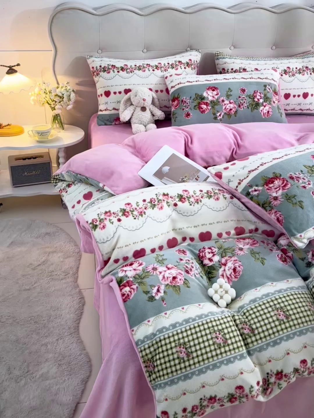 91家纺网 家纺一手货源 找家纺 三悦四季 2025新款A类牛奶绒印花四件套 田园花海