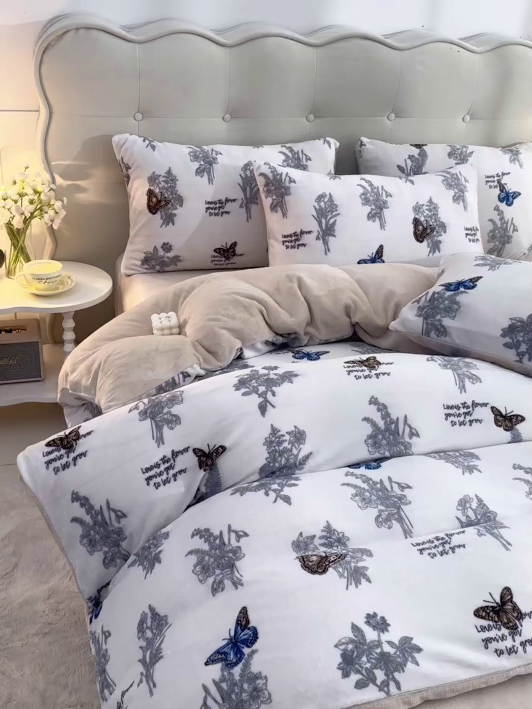 91家纺网 家纺一手货源 找家纺 三悦四季 2025新款A类牛奶绒印花四件套 田园蝶梦