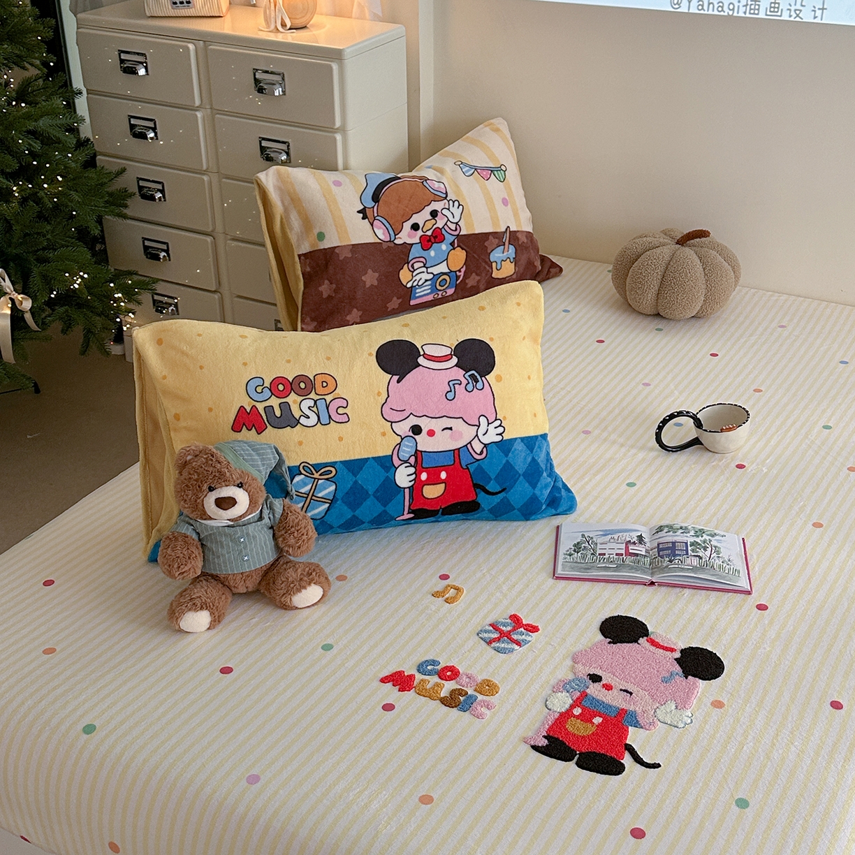 91家纺网 家纺一手货源 找家纺 柚子YOUTH 2025新款加厚牛奶绒卡通毛巾绣床笠三件套 歌唱家