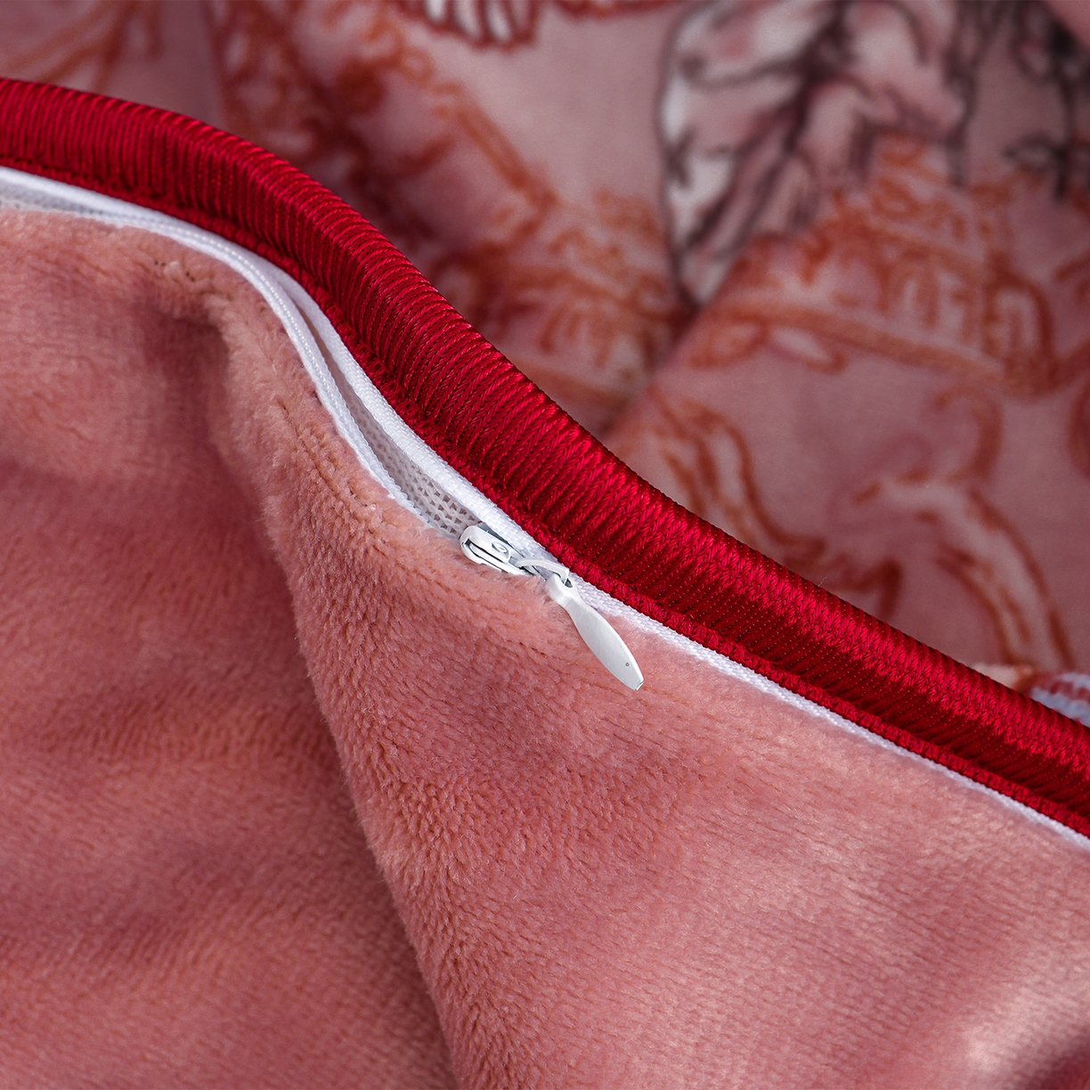 91家纺网 家纺一手货源 找家纺 赫本 2025新品8斤爆品牛奶绒四件套床裙款金雕绒法莱绒四套件 蝶恋花