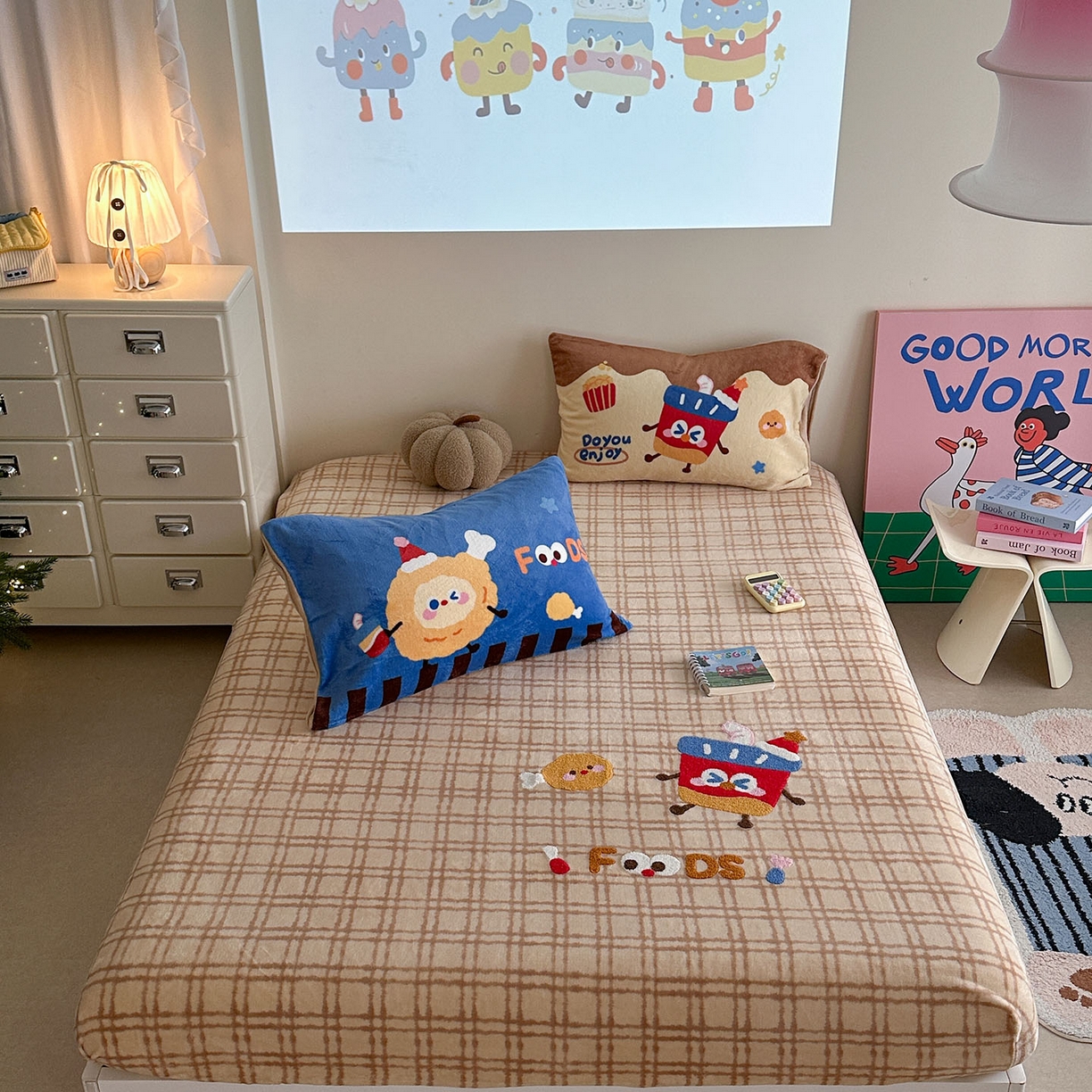 91家纺网 家纺一手货源 找家纺 柚子YOUTH 2025新款加厚牛奶绒卡通毛巾绣床笠三件套 能量套餐