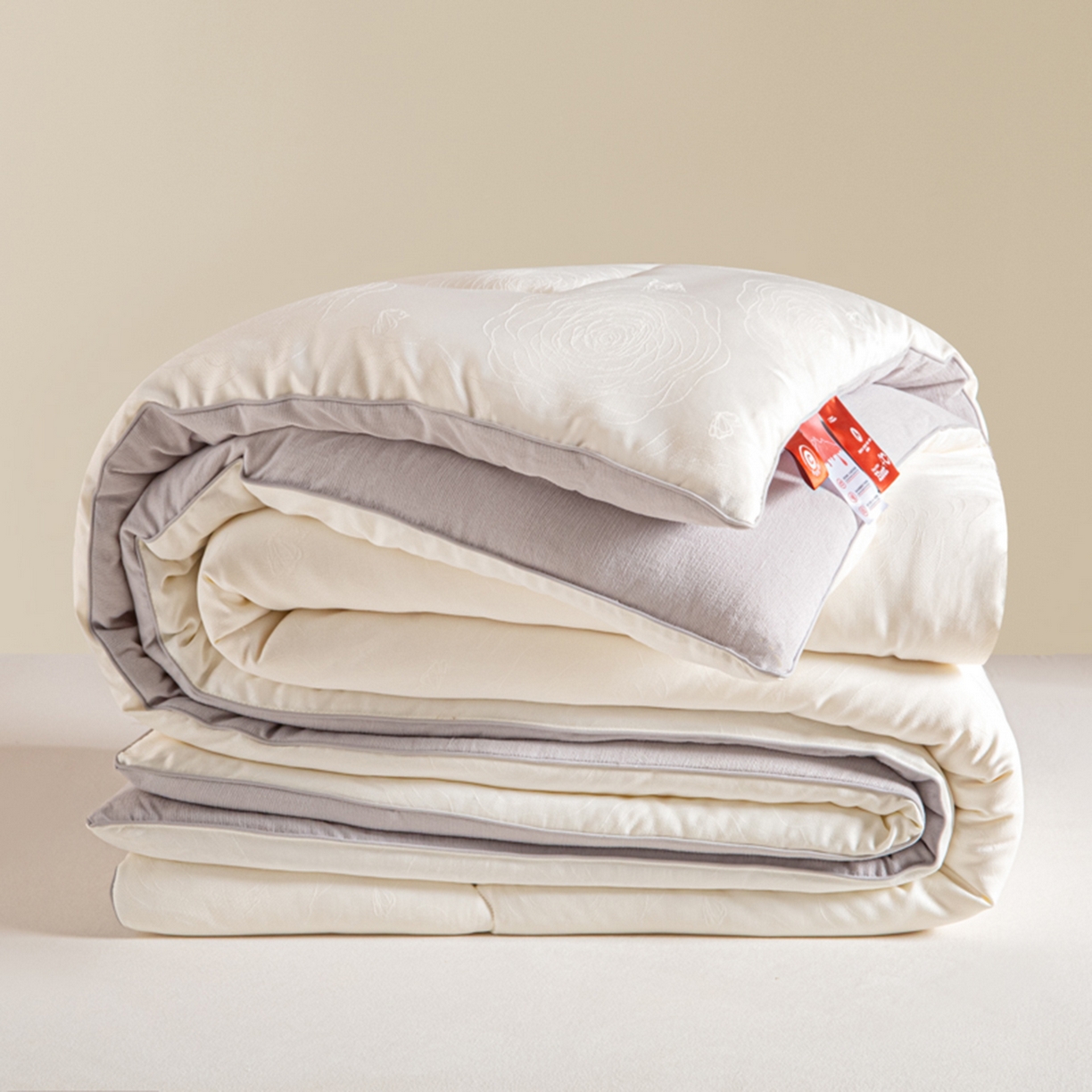 91家纺网 家纺一手货源 找家纺 爱彼家纺 2025新款火山岩A类提花自发热抗菌被冬被-春秋被学生被子-系列二 火山岩-玫瑰白