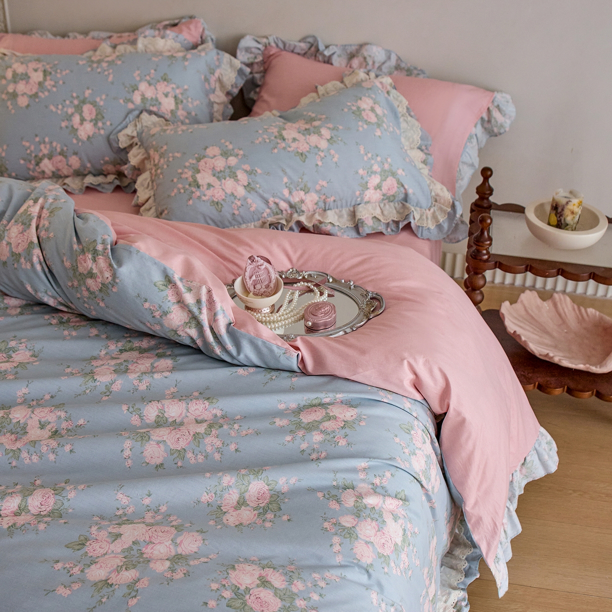 91家纺网 家纺一手货源 找家纺 清雅福 2025春夏新品全棉13372法式双层花边系列四件套 安妮公主兰