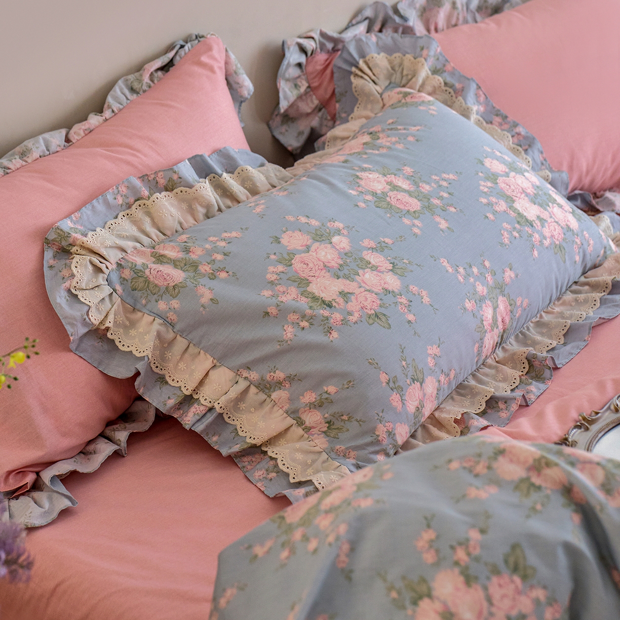 91家纺网 家纺一手货源 找家纺 清雅福 2025春夏新品全棉13372法式双层花边系列四件套 安妮公主兰