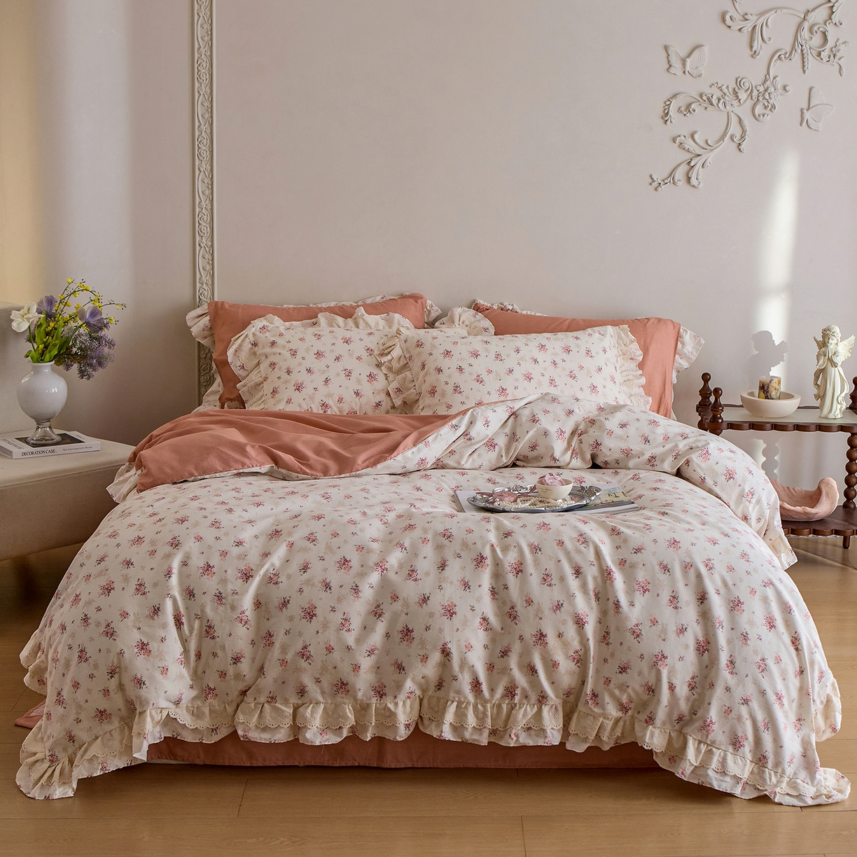 91家纺网 家纺一手货源 找家纺 清雅福 2025春夏新品全棉13372法式双层花边系列四件套 屋顶花园