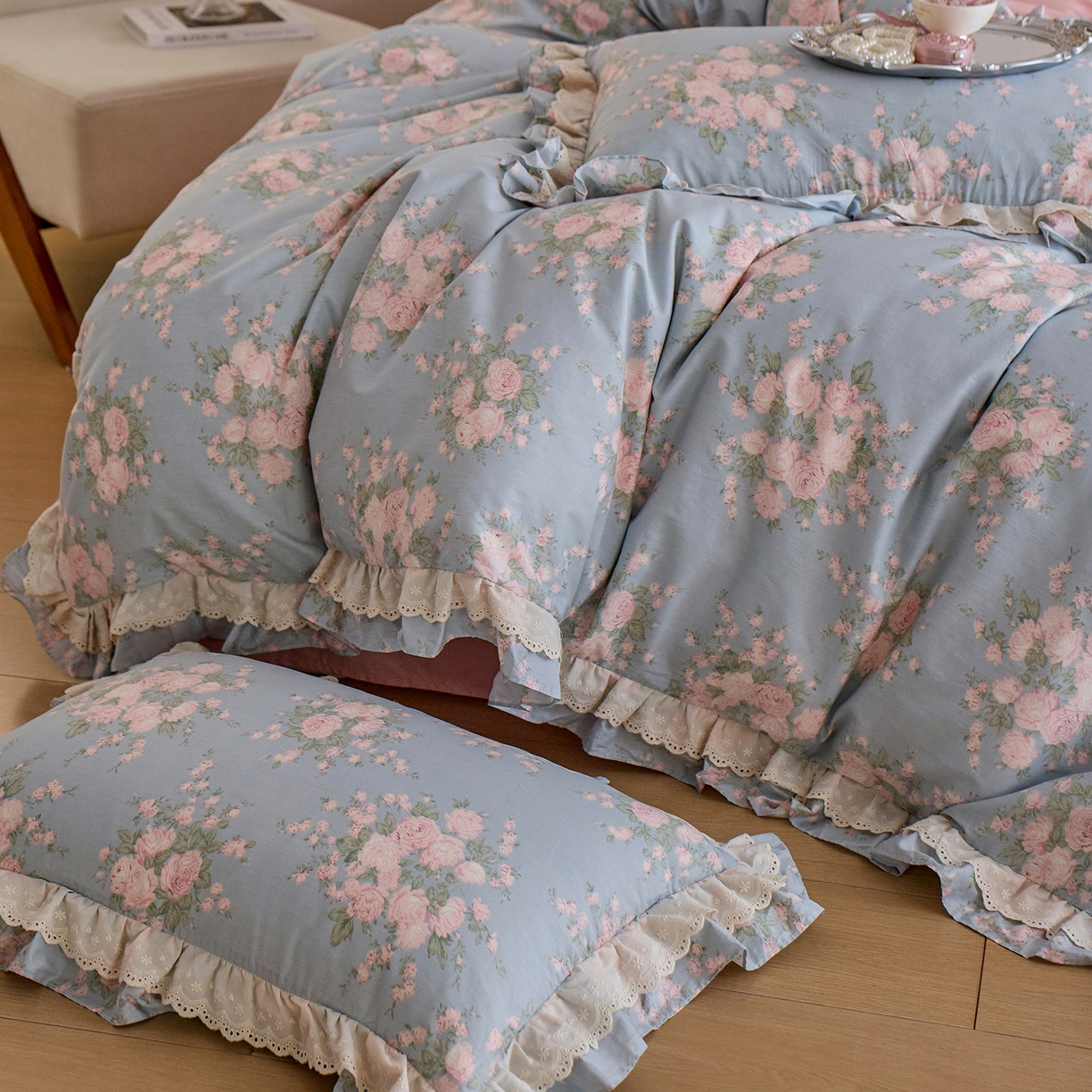 91家纺网 家纺一手货源 找家纺 清雅福 2025春夏新品全棉13372法式双层花边系列四件套 安妮公主兰