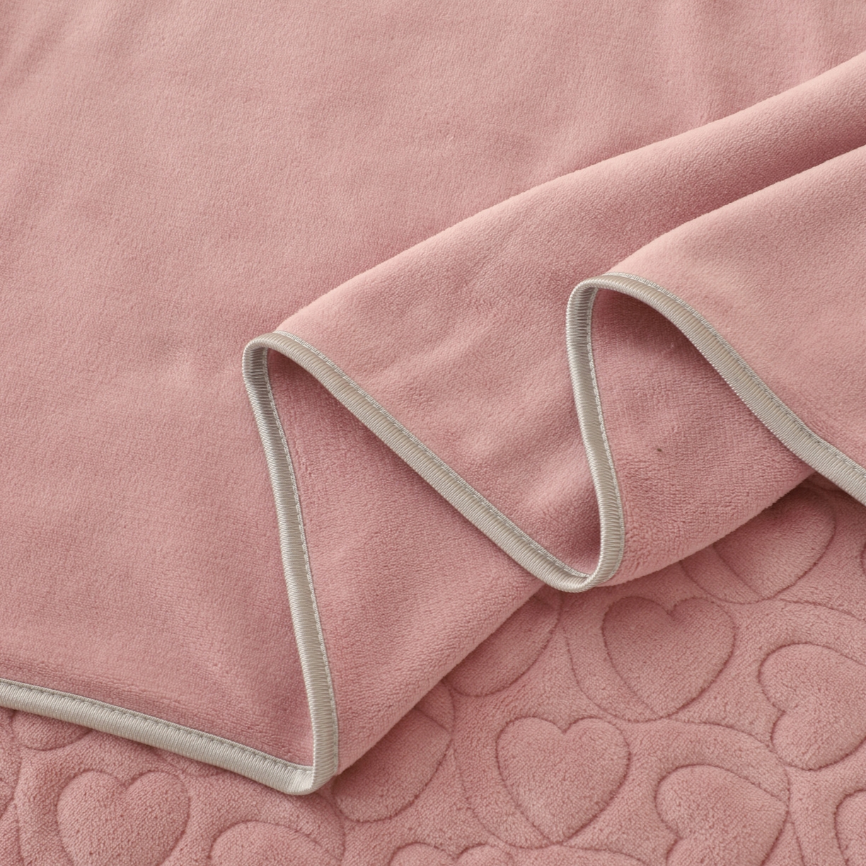 91家纺网 家纺一手货源 找家纺 （总）能好家纺 2025新款牛奶绒刺绣床盖四件套