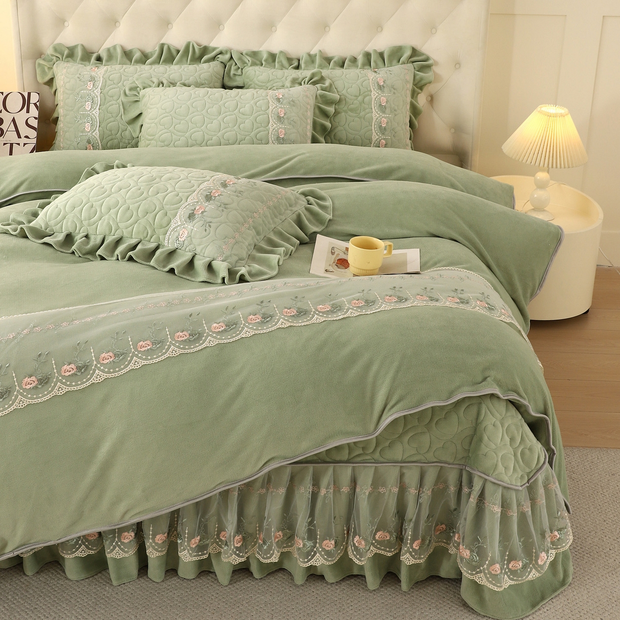 91家纺网 家纺一手货源 找家纺 （总）能好家纺 2025新款牛奶绒刺绣床盖四件套