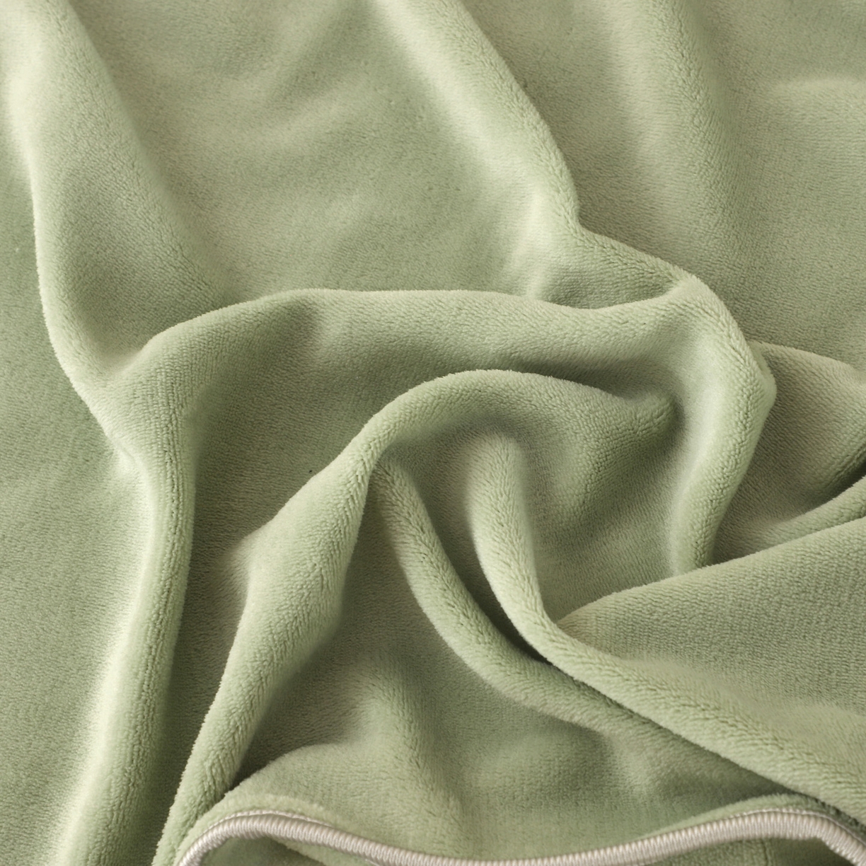 91家纺网 家纺一手货源 找家纺 能好家纺 2025新款牛奶绒刺绣床盖四件套 果绿