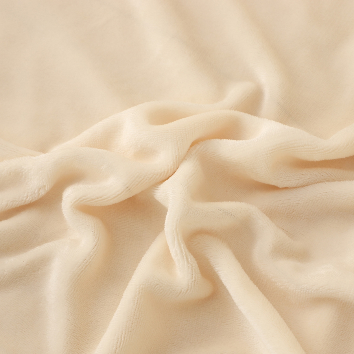 91家纺网 家纺一手货源 找家纺 能好家纺 2025新款牛奶绒刺绣床盖四件套 米白