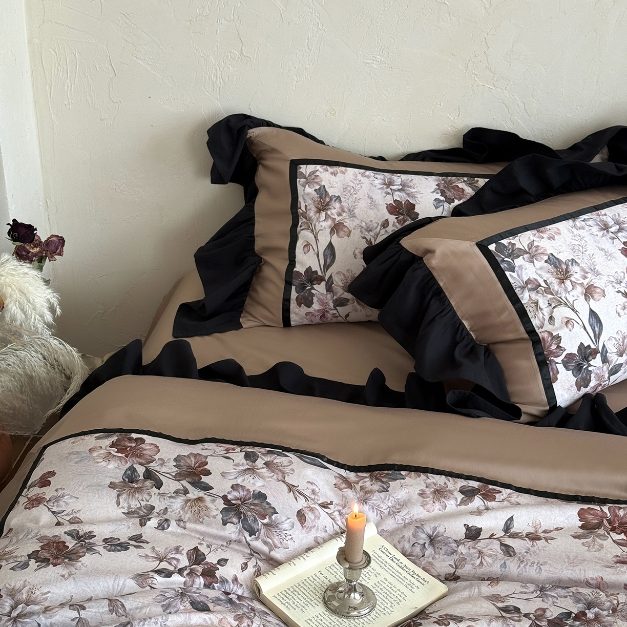 91家纺网 家纺一手货源 找家纺 （总）佳汐蓝家纺 2025秋冬新品天丝棉磨毛数码印花四件套--巴黎旧梦