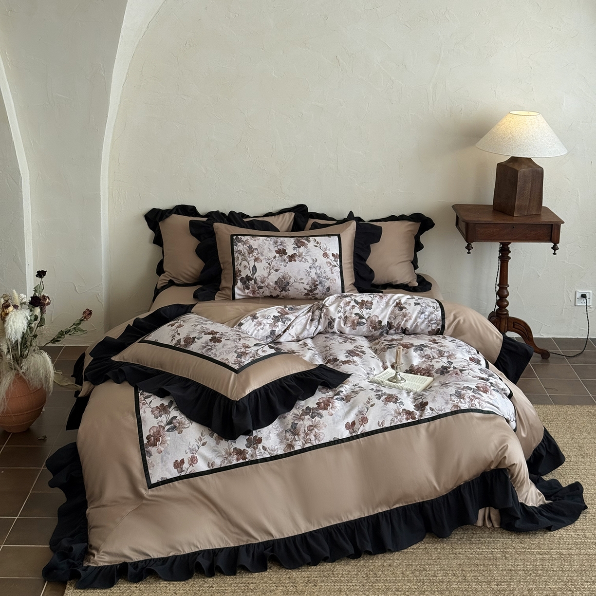 91家纺网 家纺一手货源 找家纺 （总）佳汐蓝家纺 2025秋冬新品天丝棉磨毛数码印花四件套--巴黎旧梦