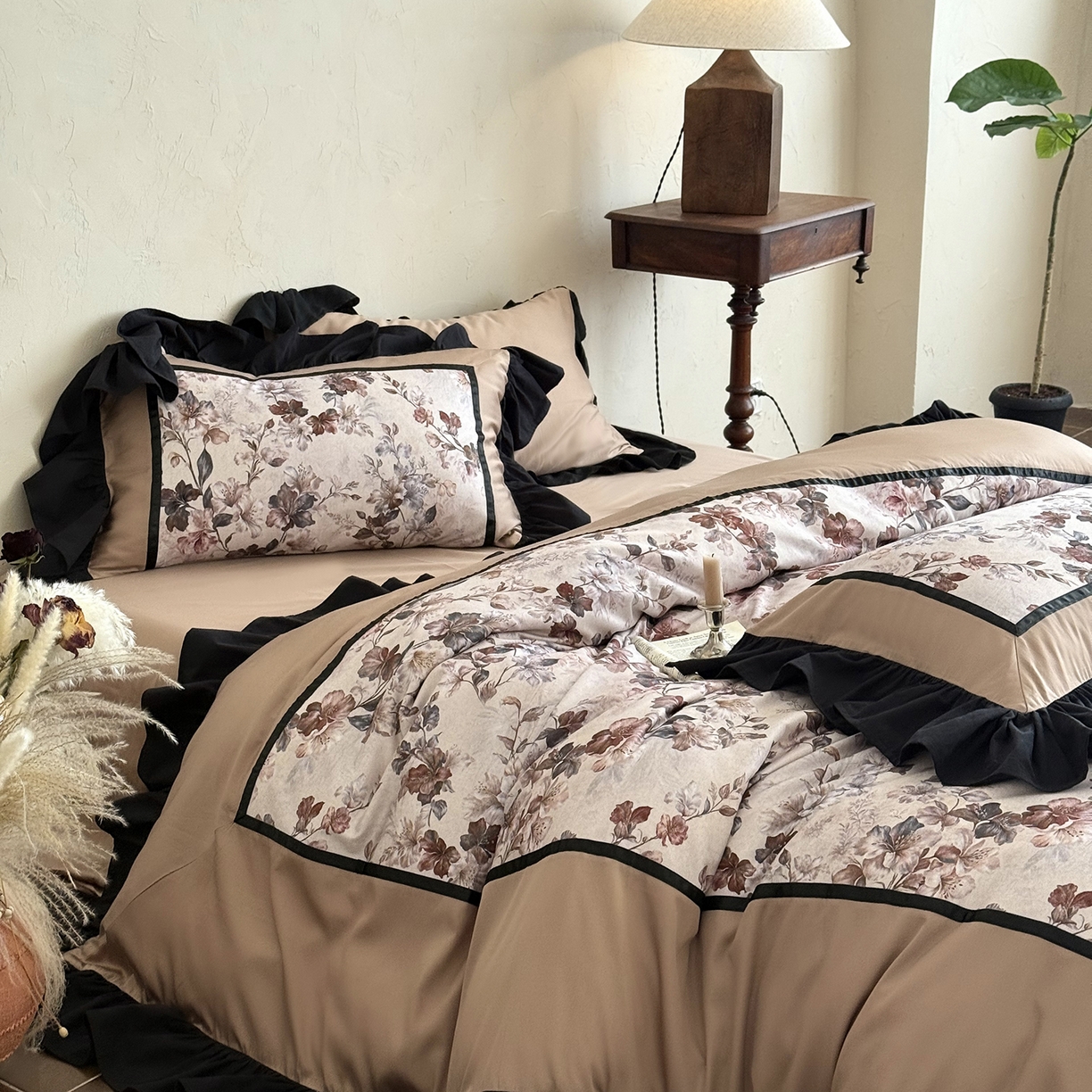 91家纺网 家纺一手货源 找家纺 （总）佳汐蓝家纺 2025秋冬新品天丝棉磨毛数码印花四件套--巴黎旧梦