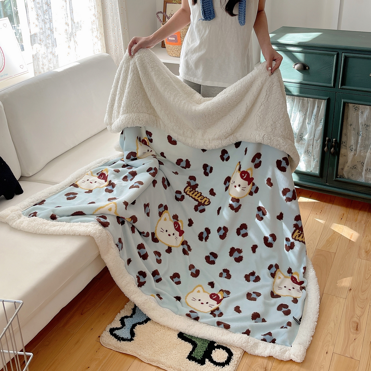 91家纺网 家纺一手货源 找家纺 桃子家居 2025新款A类ins小清新少女可爱奶油猫咪卡通加厚牛奶绒羊羔绒毛毯多功能毛毯绒毛毯-MT蓝豹纹喵