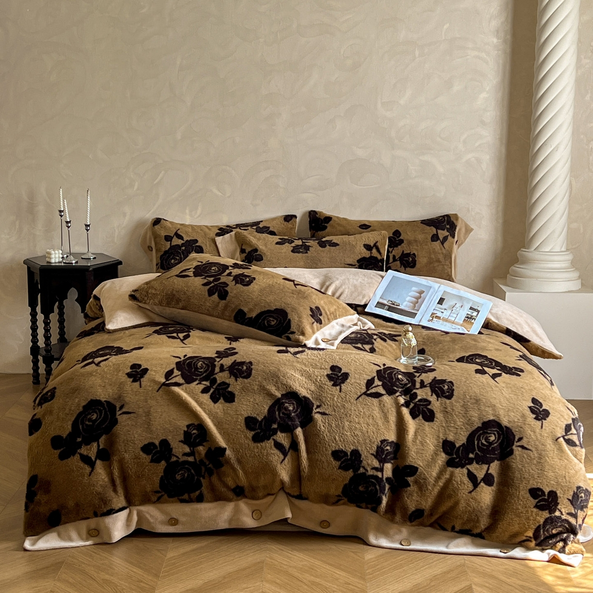 晚爱家居  2025新款纽扣款兔毛绒美拉德轻奢风高克重皮草兔绒四件套系列 纽扣-花韵黄