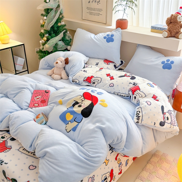 91家纺网 家纺一手货源 找家纺 （总）艾特你 2025新款毛巾绣200克牛奶绒卡通毛巾绣四件套1