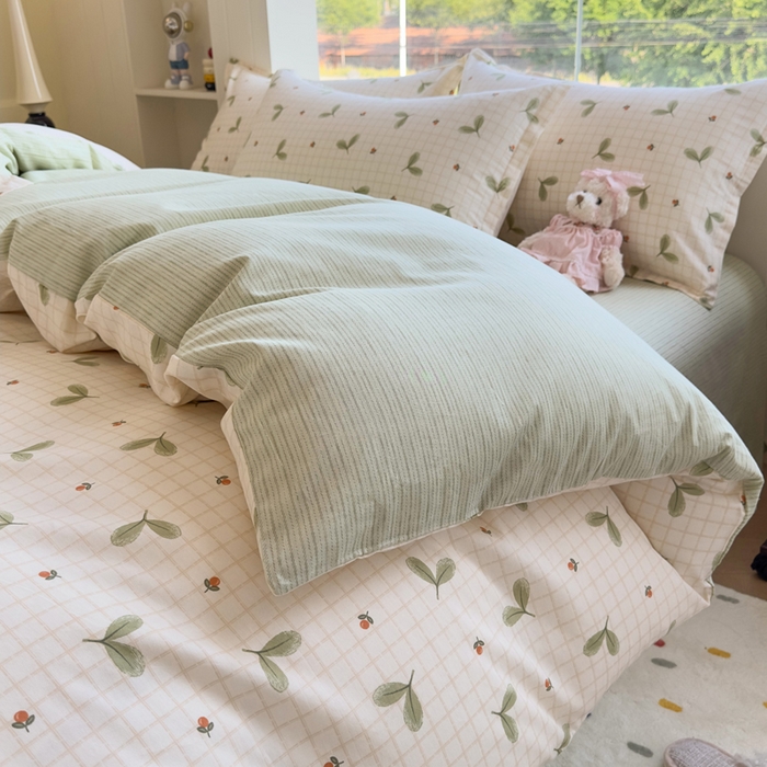 91家纺网 家纺一手货源 找家纺 鑫宇 2025新款全棉纯棉13372小清新印花四件套 春芽小月