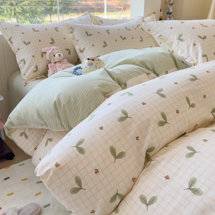 91家纺网 家纺一手货源 找家纺 鑫宇 2025新款全棉纯棉13372小清新印花四件套 春芽小月