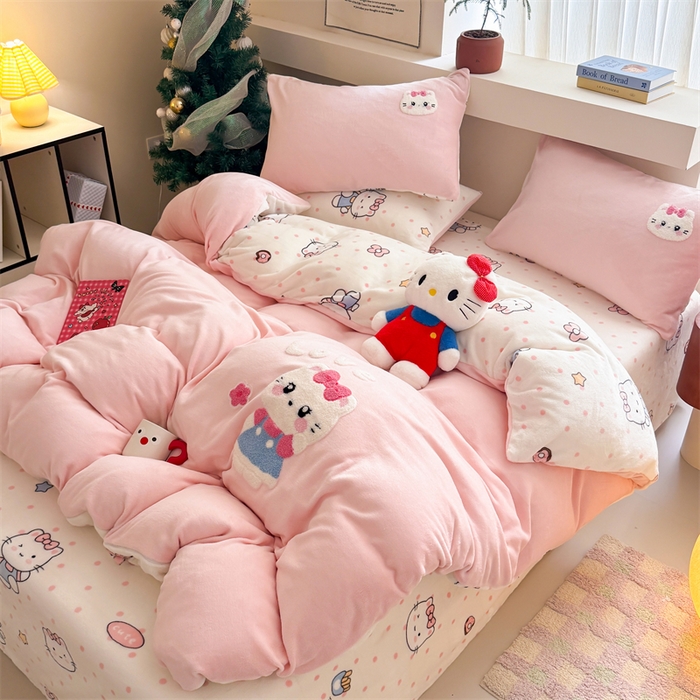 91家纺网 家纺一手货源 找家纺 艾特你 2025新款毛巾绣200克牛奶绒卡通毛巾绣四件套 可爱猫咪