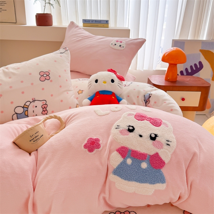 91家纺网 家纺一手货源 找家纺 艾特你 2025新款毛巾绣200克牛奶绒卡通毛巾绣四件套 可爱猫咪