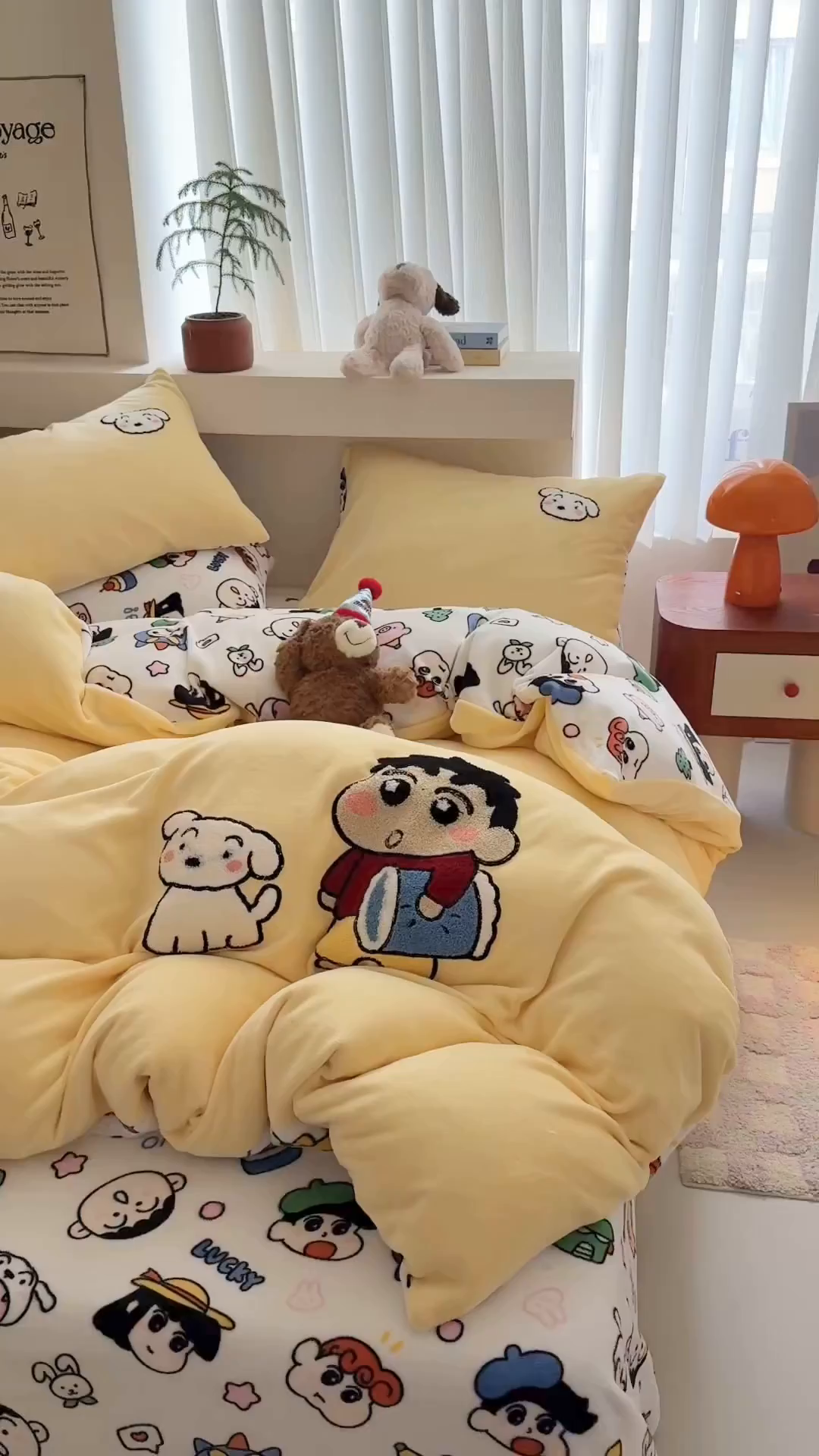 91家纺网 家纺一手货源 找家纺 艾特你 2025新款毛巾绣200克牛奶绒卡通毛巾绣四件套 小新的伙伴-黄