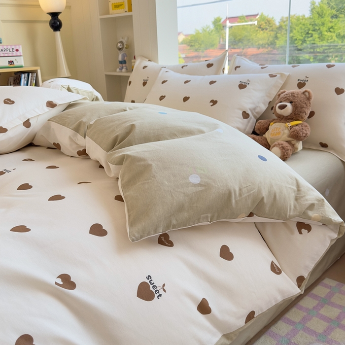 91家纺网 家纺一手货源 找家纺 鑫宇 2025新款全棉纯棉13372小清新印花四件套 点点爱