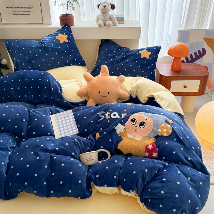 91家纺网 家纺一手货源 找家纺 艾特你 2025新款毛巾绣200克牛奶绒卡通毛巾绣四件套 星月宝宝