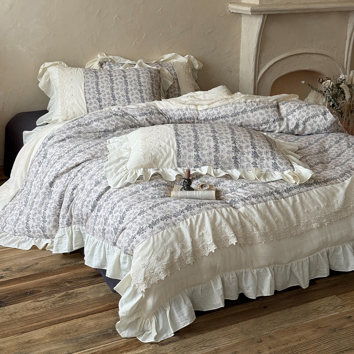 佳汐蓝家纺 2025秋冬新品双层皱皱纱定制花边+打褶+荷叶边四件套--露丝 露丝-藏蓝色床单