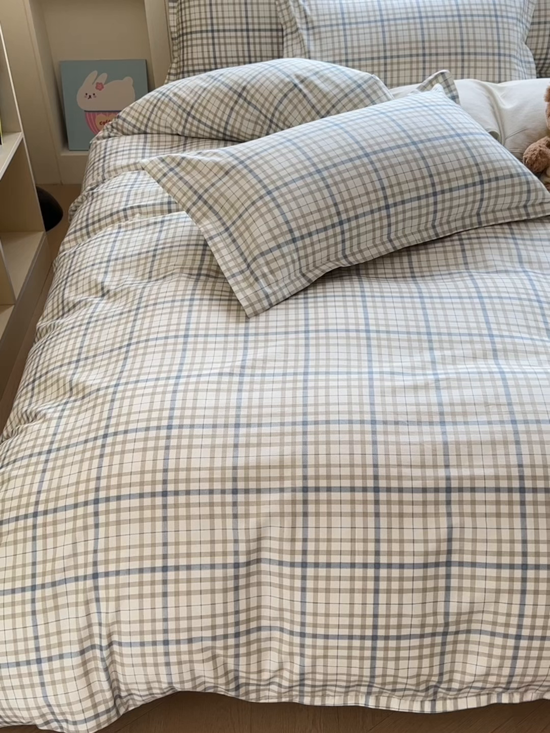 91家纺网 家纺一手货源 找家纺 鑫宇 2025新款全棉纯棉13372小清新印花四件套 洛卡时尚