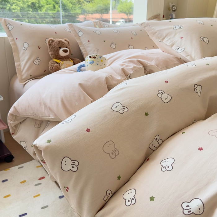 91家纺网 家纺一手货源 找家纺 鑫宇 2025新款全棉纯棉13372小清新印花四件套 米菲