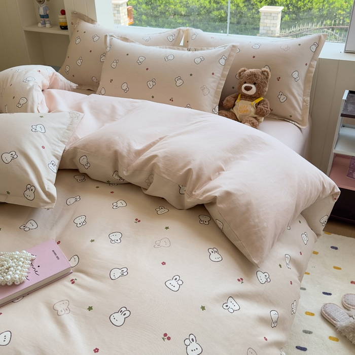 91家纺网 家纺一手货源 找家纺 鑫宇 2025新款全棉纯棉13372小清新印花四件套 米菲